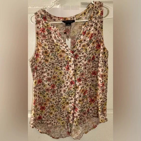HOST PICK Sanctuary Floral Sleeveless Top - Picture 6 of 6